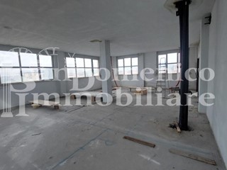 Ufficio in Vendita a Cascina, zona Navacchio, 175'000€, 95 m²