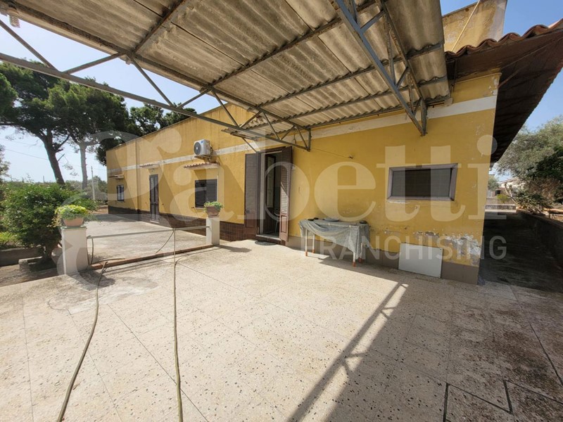 Villa in Vendita a Augusta, 390'000€, 180 m²
