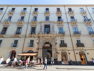 Appartamento in Vendita a Catania, 649'000&euro;, 269 m²