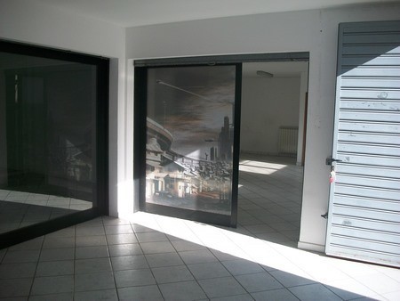 Immobile commerciale in Affitto a Lanciano, 850&euro;, 250 m²