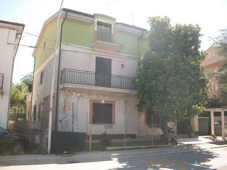 Trilocale in Vendita a Castel Frentano, 145'000€, 116 m²