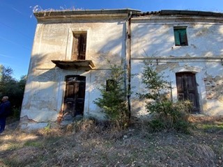 Casa Semi Indipendente in Vendita a Castel Frentano, 15'000€, 100 m²