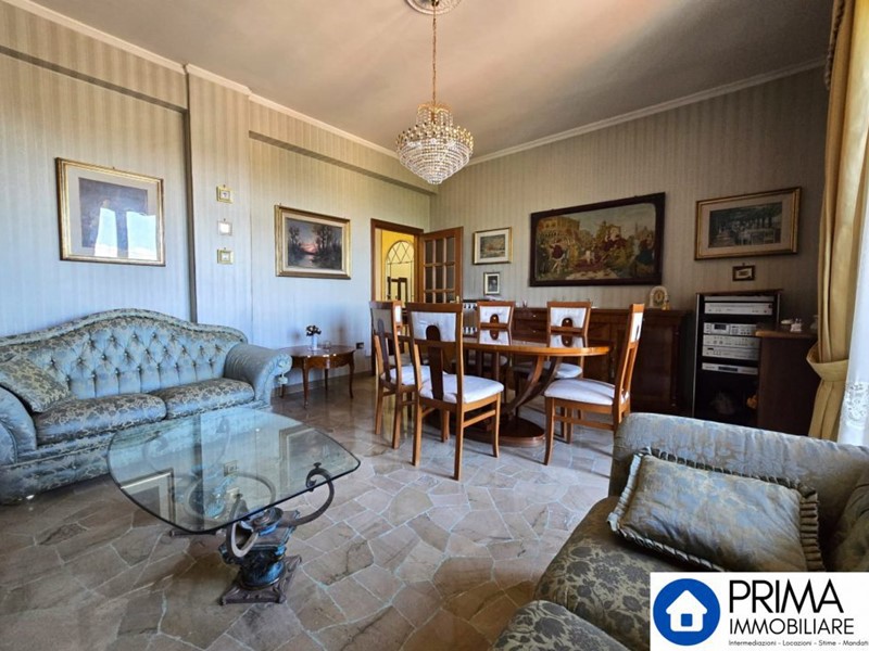 Quadrilocale in Vendita a Terni, 95'000&euro;, 103 m²
