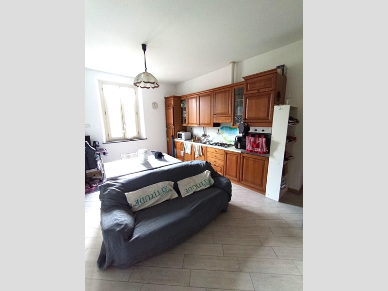 Trilocale in Vendita a Altopascio, 150'000€, 90 m², arredato