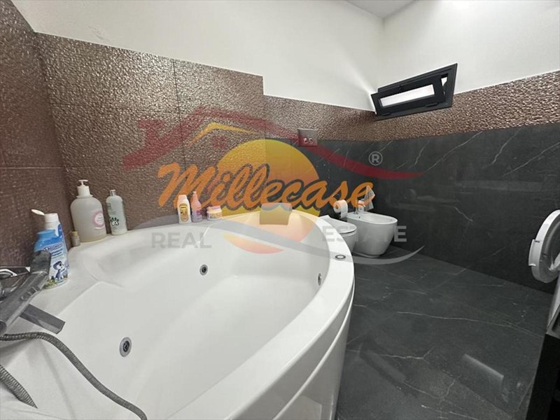 Trilocale in Vendita a Siracusa, zona Adda -Gelone - Borgata, 88'000&euro;, 58 m²