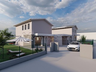Casa Indipendente in Vendita a Noventa Vicentina, 340'000€, 185 m², con Box