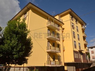 Appartamento in Vendita a Valdagno, zona Novale, 102'000€, 120 m², con Box