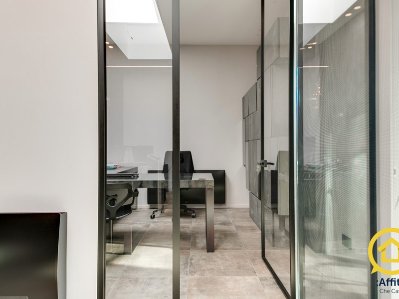 Ufficio in Affitto a Cesena, zona Centrale, 480€, 15 m²