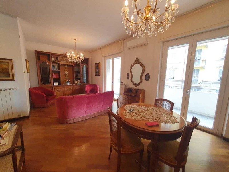 Quadrilocale in Vendita a La Spezia, zona EST, 250'000€, 105 m²