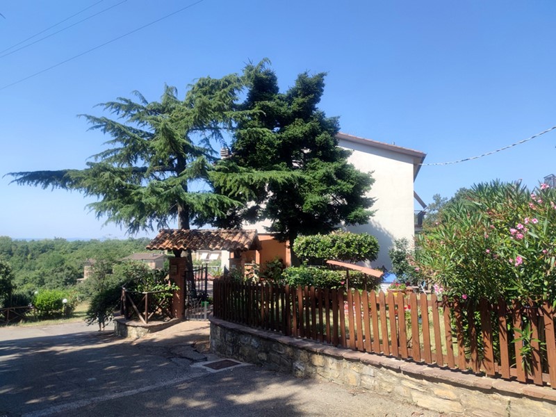 Casa Indipendente in Vendita a Orvieto, 359'000&euro;, 362 m², con Box