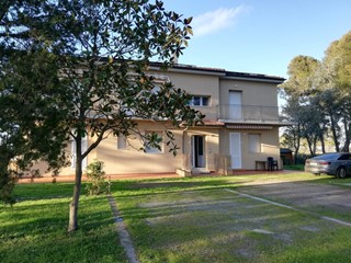 Bilocale in Vendita a Bibbona, zona Marina di Bibbona, 210'000€, 40 m²