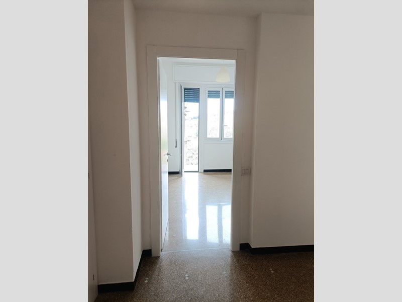Appartamento in Vendita a Genova, zona San Fruttuoso, 112'000€, 70 m²