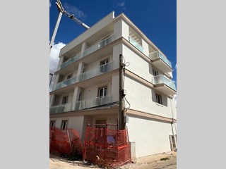 Quadrilocale in Vendita a Casamassima, zona via carducci, 240'000€, 114 m², con Box