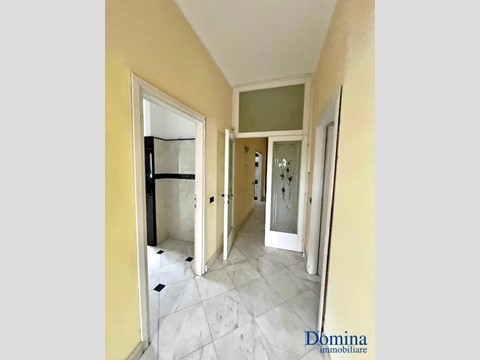 Appartamento in Vendita a Massa, 295'000€, 160 m²