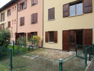 Quadrilocale in Vendita a Albinea, 220'000€, 90 m², con Box