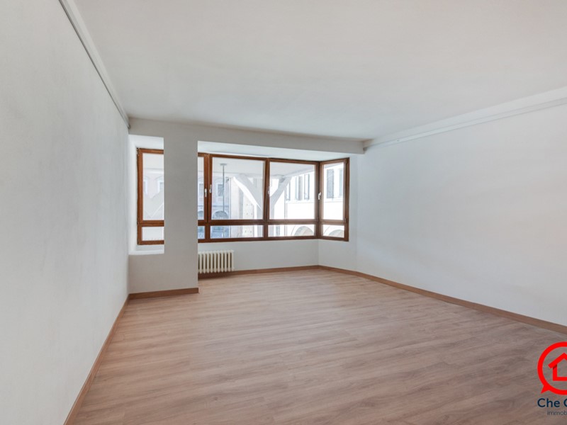 Quadrilocale in Vendita a Cesena, zona Centro storico, 257'000€, 107 m²