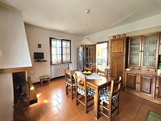 Appartamento in Vendita a Massa, 285'000€, 150 m²