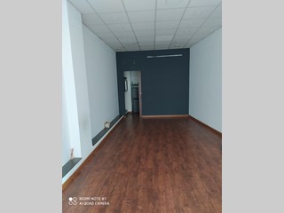 Magazzino in Affitto a Cosenza, 400&euro;