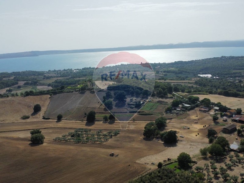 Attività commerciale in Vendita a Trevignano Romano, 530'000€, 600 m²