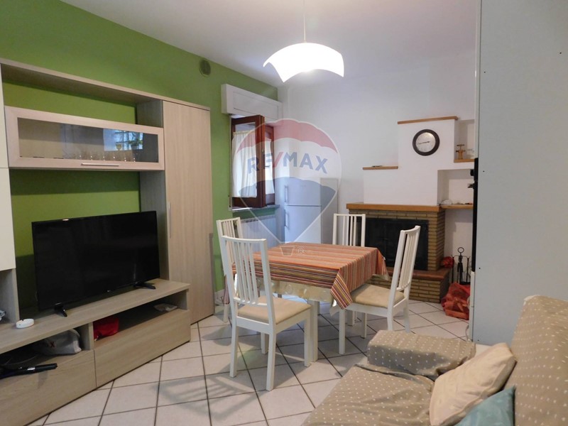 Casa Semi Indipendente in Vendita a Rapino, 68'000€, 101 m², arredato