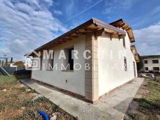Villa in Vendita a Porcari, 420'000€, 150 m²