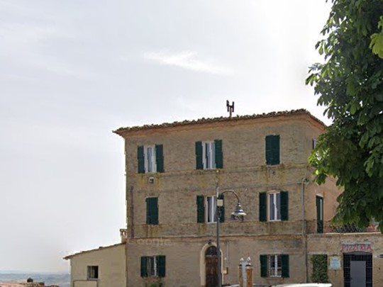 Casa Indipendente in Vendita a Castelplanio, 400'000€, 400 m²