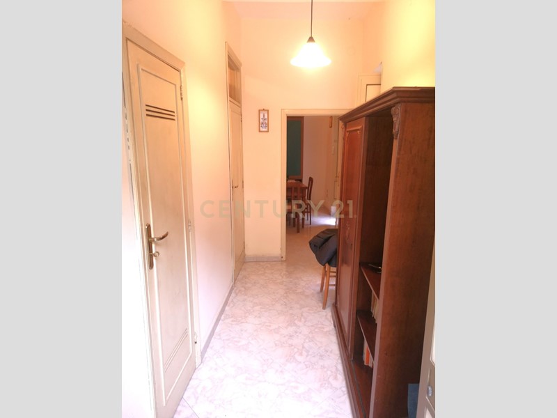Casa Semi Indipendente in Vendita a Messina, 28'000€, 125 m²