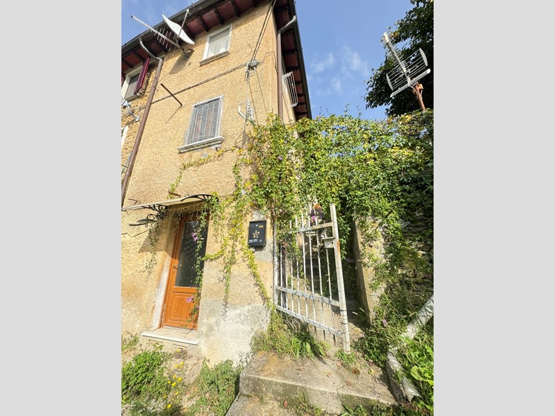 Casa Semi Indipendente in Vendita a Seravezza, zona Giustagnana, 129'000€, 85 m², arredato