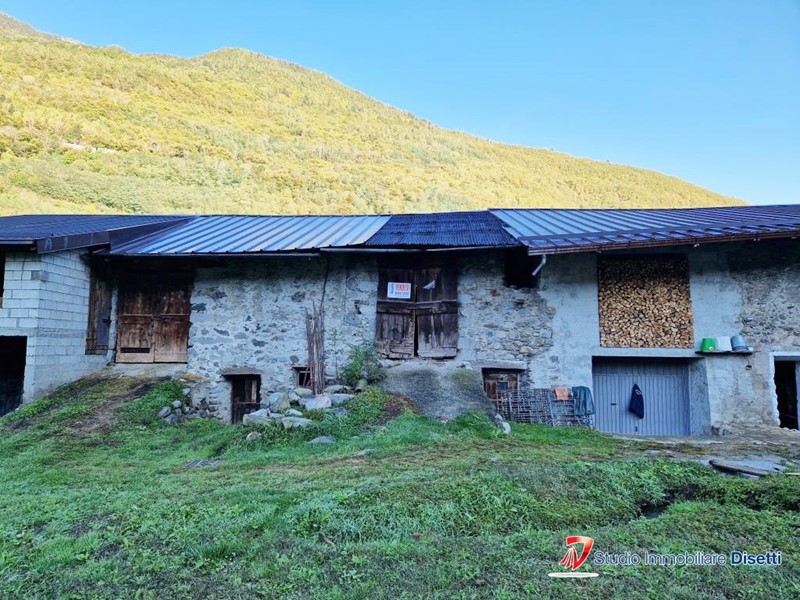 Casale in Vendita a Malonno, 32'000€, 55 m²