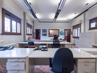 Ufficio in Affitto a Empoli, 2'250&euro;, 110 m²