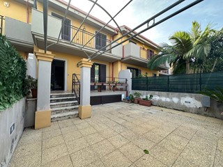 Villetta a schiera in Vendita a Milazzo, 235'000€, 168 m²