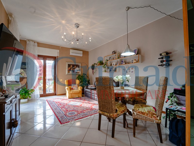 Appartamento in Vendita a Giugliano in Campania, 345'000€, 200 m²