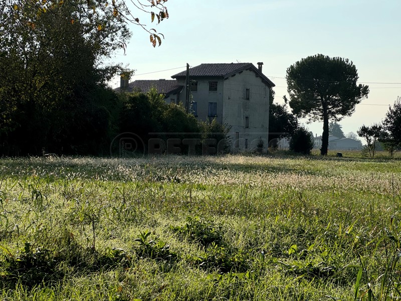 Casa Indipendente in Vendita a Sandrigo, 517 m²