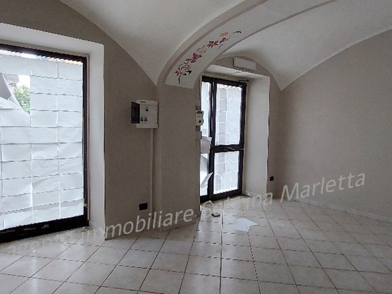 Negozio in Vendita a Piossasco, zona centro, 30'000€, 35 m²