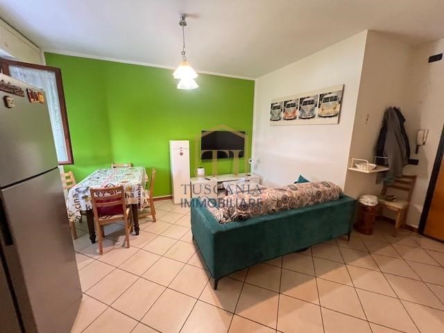 Bilocale in Vendita a Colle di Val D'Elsa, 110'000&euro;, 45 m², con Box