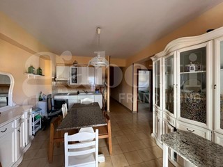 Trilocale in Vendita a Scalea, 72'000€, 70 m², arredato