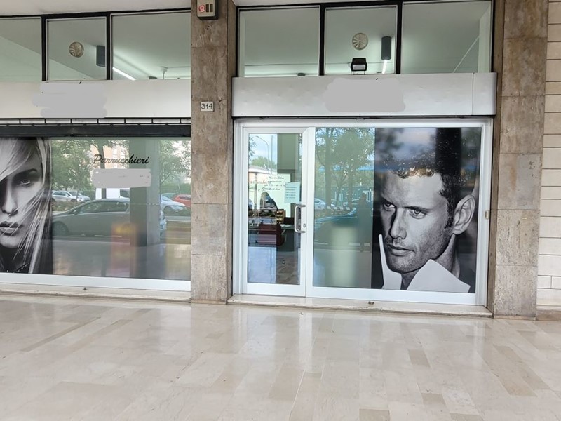 Immobile commerciale in Affitto a Brescia, 890€, 58 m²