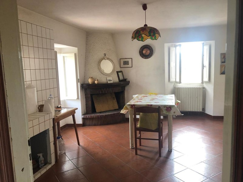 Casa Semi Indipendente in Vendita a Sant'Agata Feltria, 68'000€, 90 m²