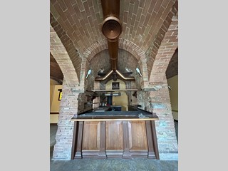 Capannone in Affitto a Siena, zona Centro storico, 1'500€, 155 m²