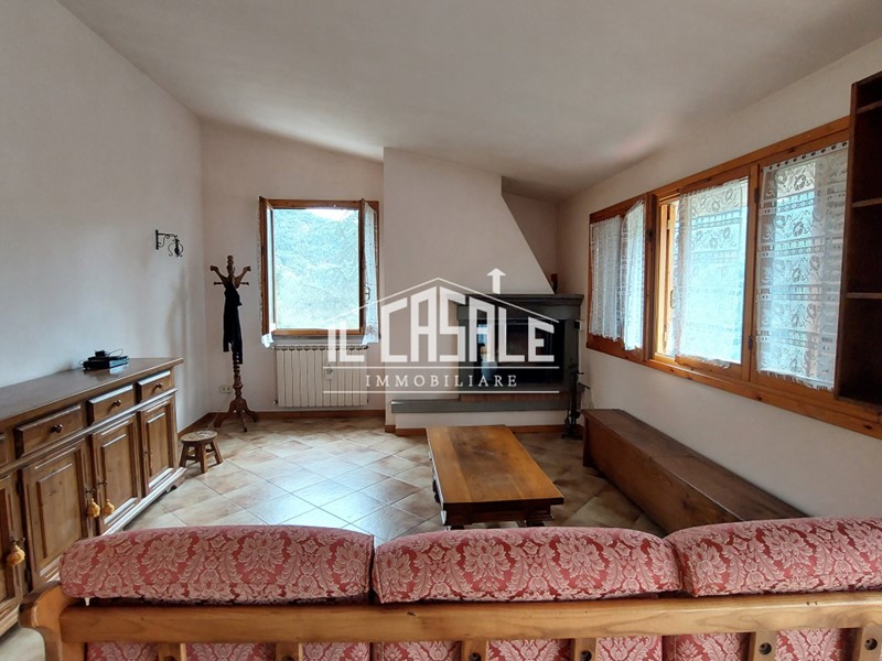 Quadrilocale in Vendita a San Godenzo, 94'000€, 80 m²