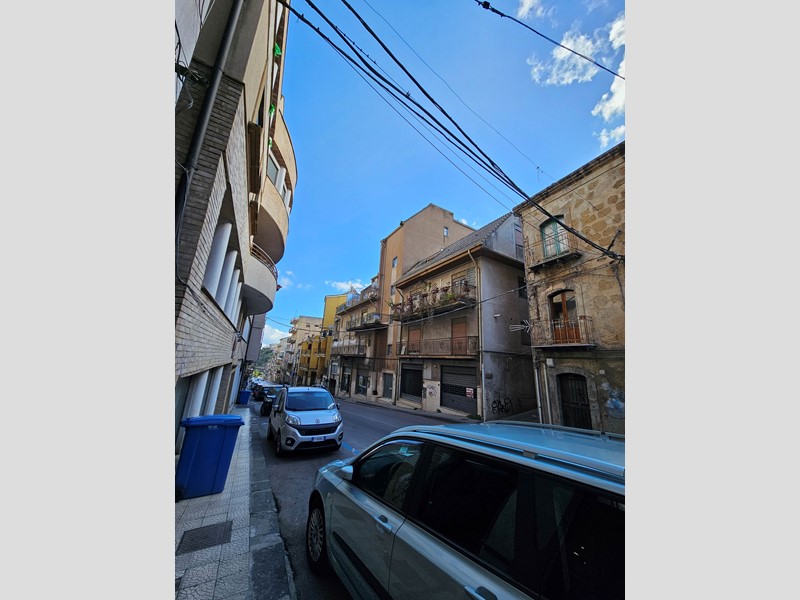 Bilocale in Vendita a Enna, zona Centro storico - zona centrale, 60'000€, 50 m²