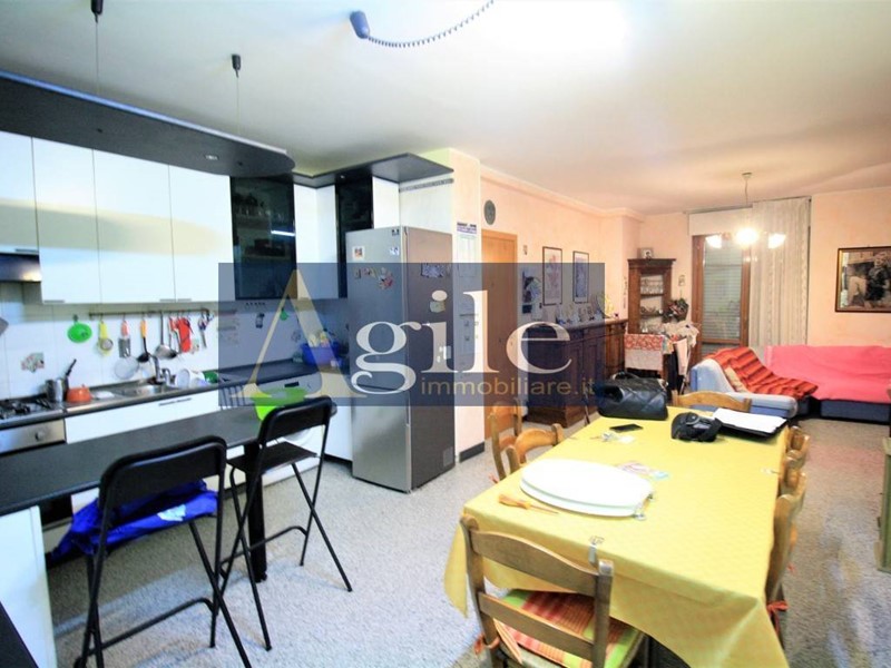 Appartamento in Vendita a Ascoli Piceno, zona San Filippo, 220'000€, 169 m²