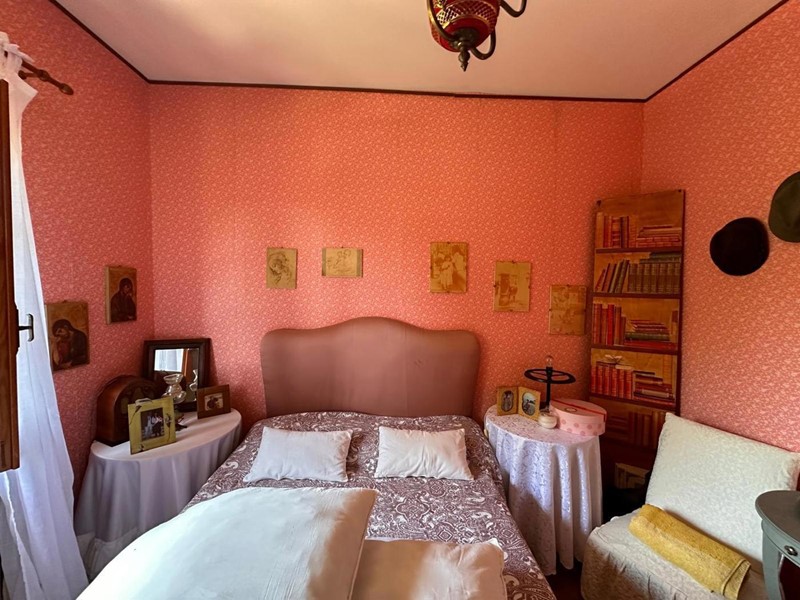 Villa in Vendita a Avezzano, 110'000€, 200 m², arredato