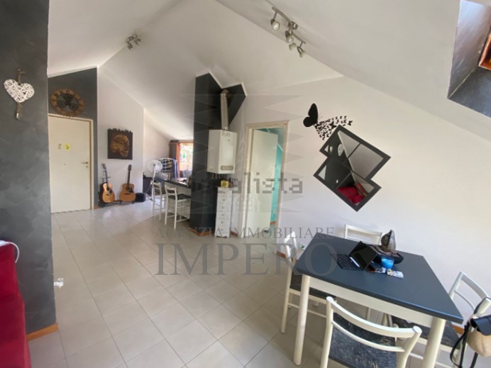 Trilocale in Vendita a Ventimiglia, zona Trucco, 150'000€, 80 m²