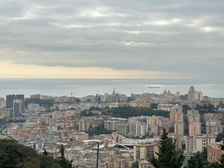 Appartamento in Vendita a Genova, 129'000€, 87 m²