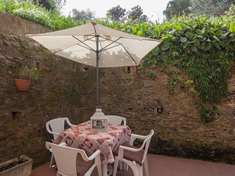 Casa Semi Indipendente in Vendita a Ameglia, zona Bocca Di Magra, 225'000&euro;, 75 m², arredato