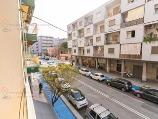 Appartamento in Vendita a Siracusa, zona Tisia Tica Zecchino, 125'000&euro;, 180 m², con Box