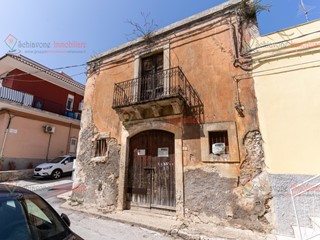 Casa Indipendente in Vendita a Siracusa, zona Belvedere CittÃ  Giardino, 35'000&euro;, 100 m²