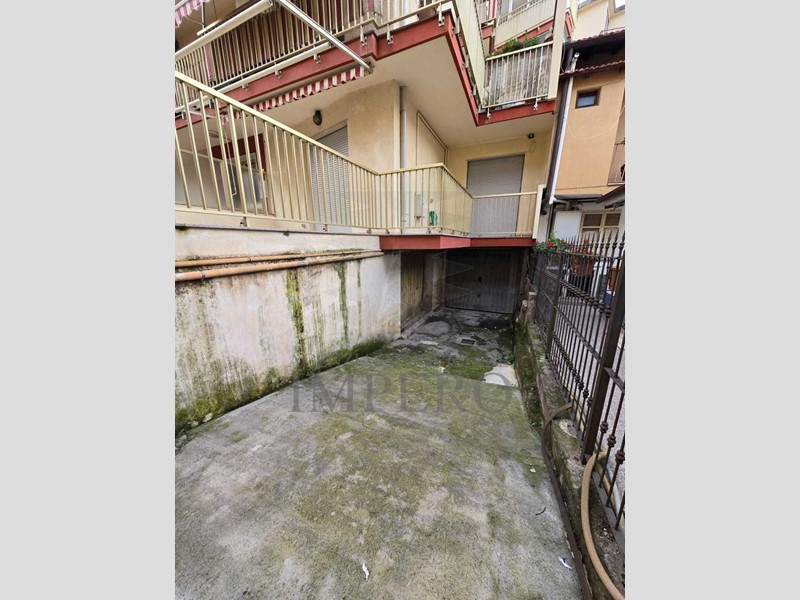 Magazzino in Vendita a Ventimiglia, zona Centro, 40'000€, 40 m²