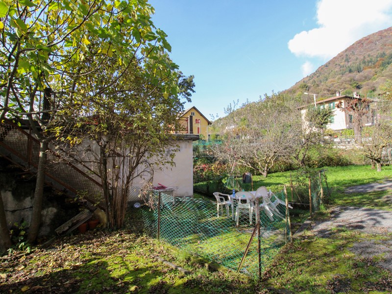 Villa in Vendita a Centro Valle Intelvi, 60'000€, 170 m²